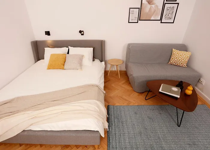 Retreat Concept * بوخارست